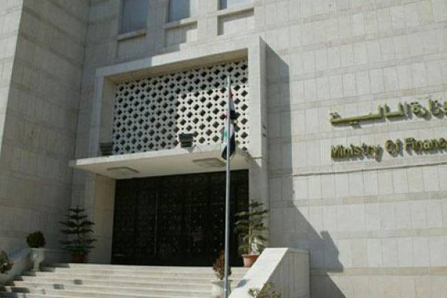 المالية تحجز على أموال مستثمرين كويتين ومصريين  منهم مرزوق الخرافي ضمانة لغرامات تصل لأكثر من 1.3 مليار ليرة 