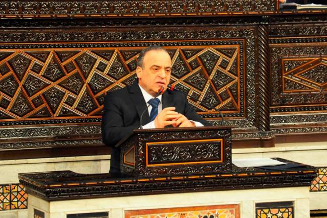 خميس : 820 مليار ليرة أموال في المصارف جاهزة للاقراض 