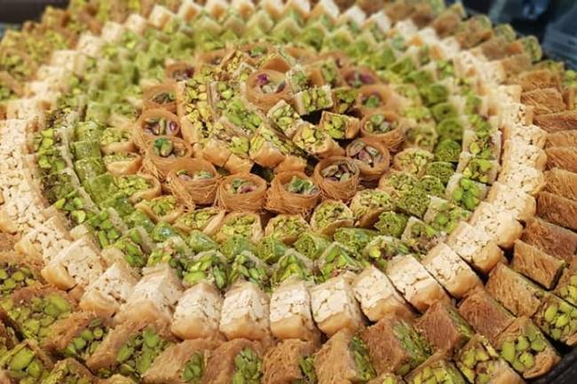 أسعار الحلويات الشرقية بارتفاع مستمر وراتب الموظف لا يكفي لـ2 كيلو