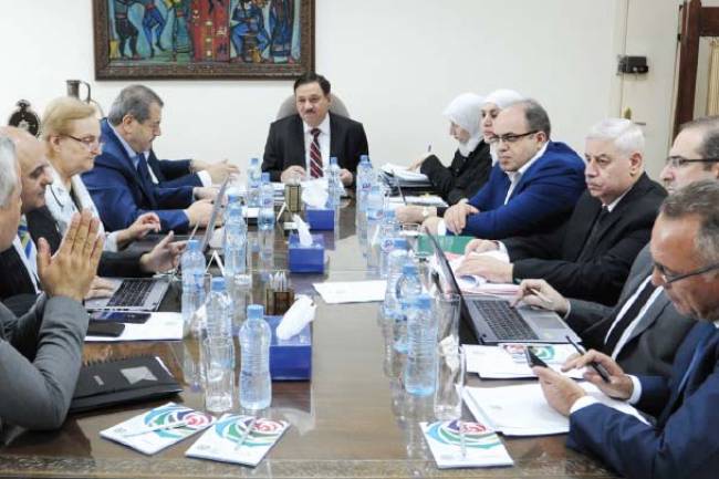 اللجنة الاقتصادية تجتمع في المعرض وتقرر دعم صادراته بنسبة 15 إلى 20% من قيمتها 