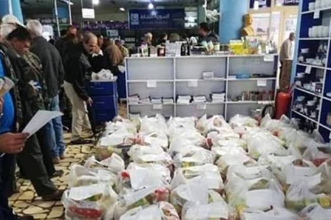 السورية للتجارة تبدأ ببيع السلل الغذائية بعد زيادة محتواها