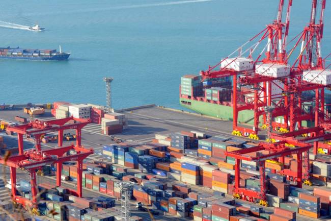 صحيفة: 6.3 مليارات دولار قيمة مستوردات سورية العام الماضي 56% منها للقطاع الخاص