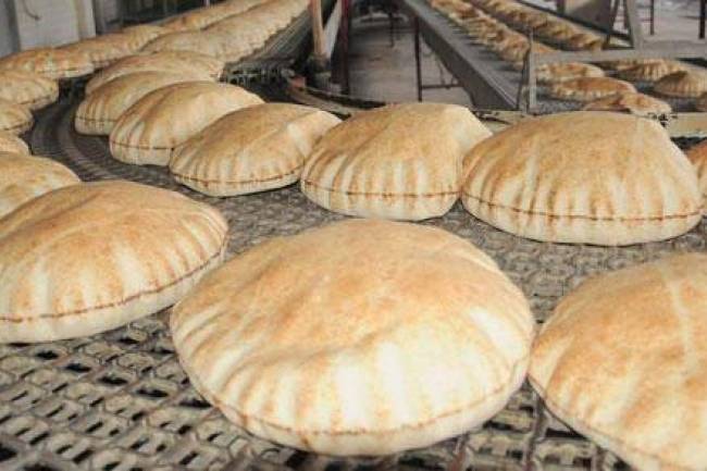 800 مركز لبيع الخبز بدمشق عبر البطاقة الذكية ..تعرفوا على الآلية الجديدة للتوزيع ومخصصات كل عائلة 