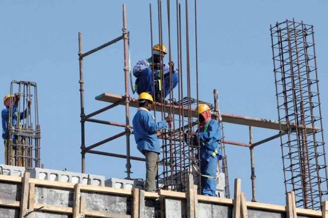 خبير عقاري يتوقع ارتفاع جديد بأسعار الشقق وإيجاراتها خلال الأيام القادمة 