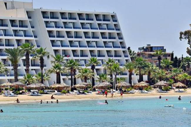 رغم أسعارها المرتفعة ووقف النشاط السياحي .. حجوزات منتجعات الساحل كاملة للعيد 