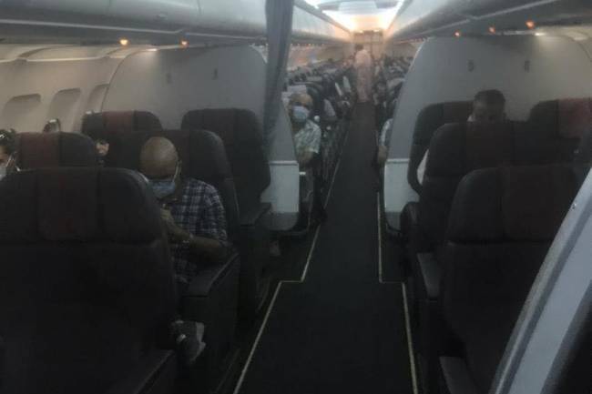 أجنحة الشام للطيران تنفذ اليوم أول رحلة لإجلاء الرعايا السوريين العالقين في مدينة بنغازي إلى دمشق