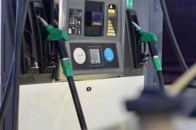 وزارة النفط تستعد لتوزيع 14 محطة بنزين أوكتان 95 بعدة محافظات 