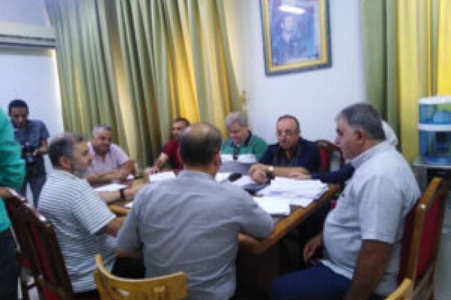 بحضور الإعلام ..تجاذبات في اجتماع اللجنة المركزية للتسعير بين ممثلي الوزارة والتجار 