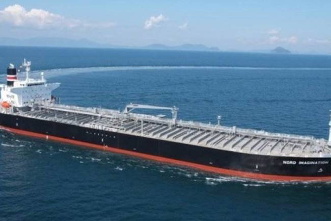 تفريغ ناقلة نفط تحمل بمليون برميل في بانياس.. ووصول ناقلتي غاز بحمولة 4400 طن