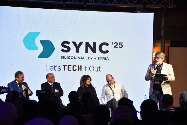 مؤتمر SYNC’25 ينطلق في دمشق بحضور مئات الخبراء والعاملين بمجال التكنولوجيا ..خلق 25 ألف وظيفة خلال السنوات الخمس القادمة، عبر دعم الكفاءات السورية 