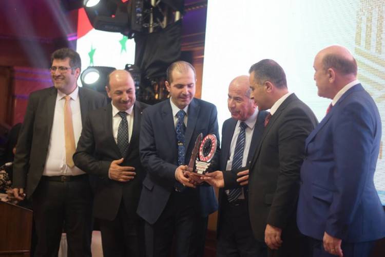 مجموعة شركات كامل وطباخ الدولية ترعى حفل تكريم رجال وسيدات الأعمال لعام 2108