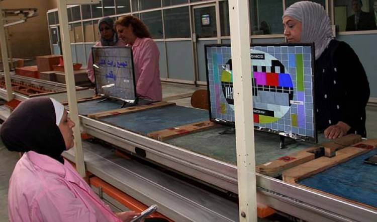 سيرونيكس تعلن عن أسعار شاشات التلفزيون الرقمية الجديدة المجمعة لديها 