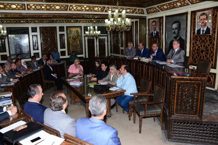 أعضاء مجلس محافظة دمشق يطالبون بتفعيل استثمار أملاك المحافظة وخاصة نادي المحافظة 