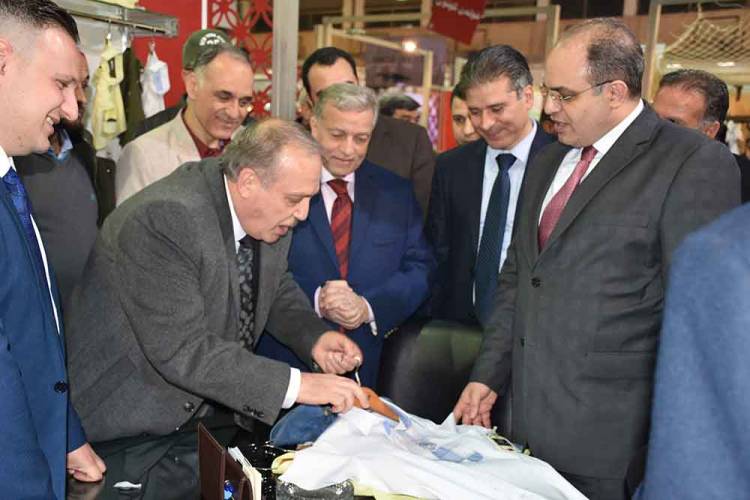 إطلاق التحضيرات لإقامة معرض صنع في سورية للألبسة مطلع العام المقبل 