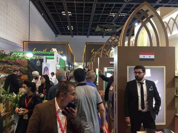 بيتنجانة : موردو غذاء عالميون أبدوا اهتمامهم بالمنتجات السورية في معرض جلفود دبي