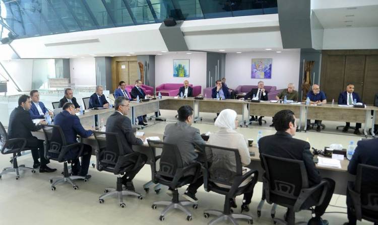 رئيس الحكومة يترأس اجتماع  يبحث سبل تنفيذ السكن البديل لماروتا سيتي بأسرع ما يمكن 